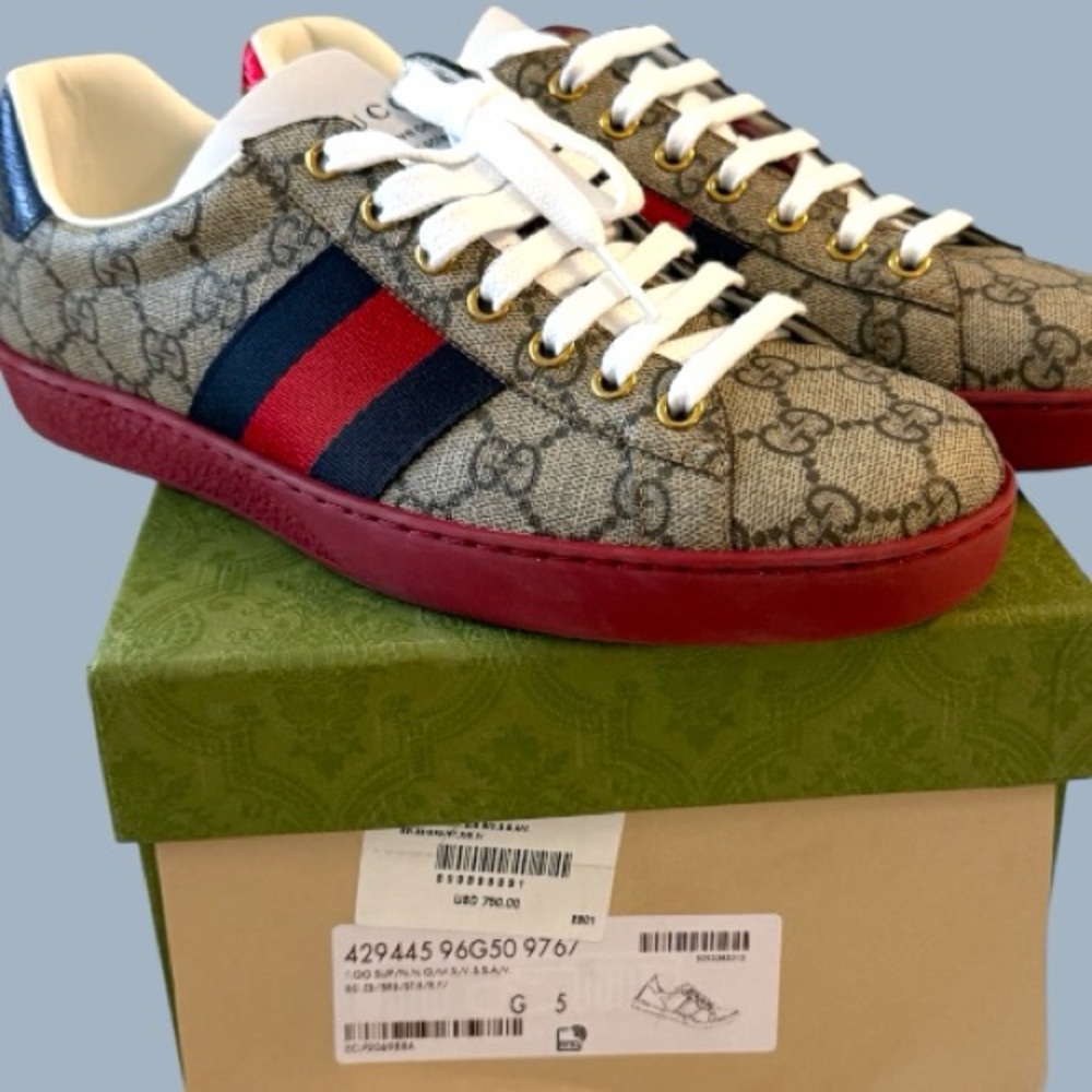 Gucci Beige and Red Patterned Sneakers - Picture 4 of 6
